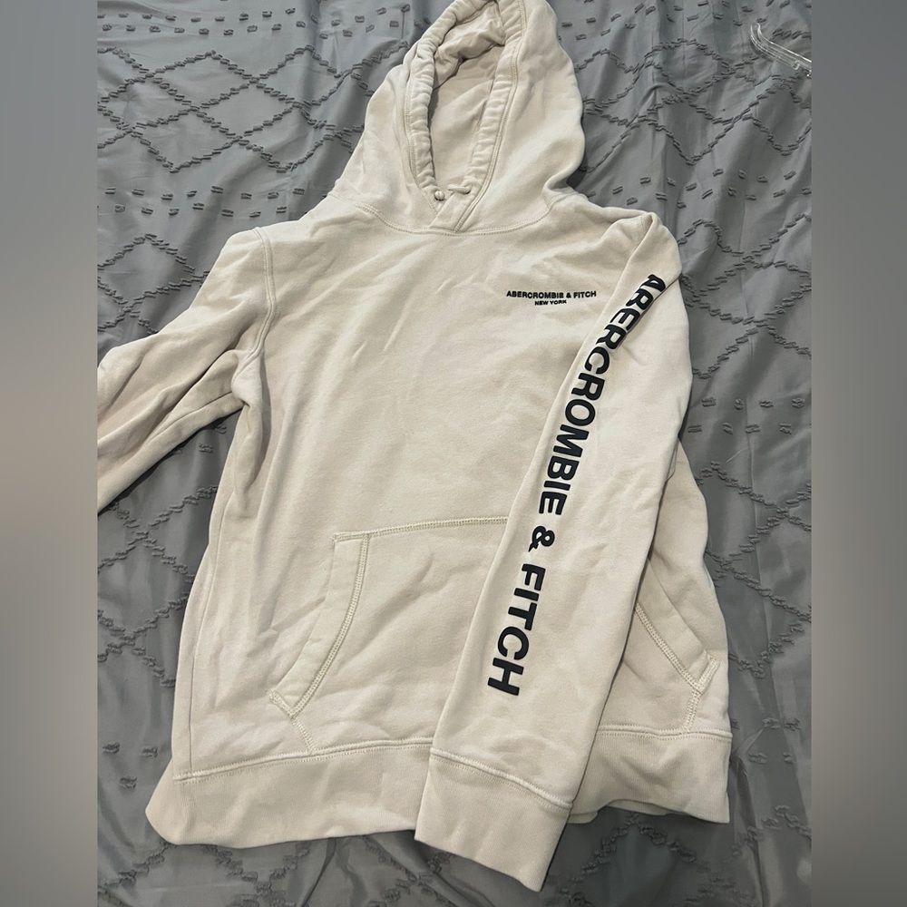 Abercrombie and Fitch hoodie Men’s but fits Women